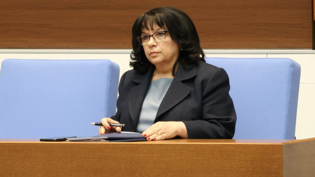 Най-безумните идеи влязоха в Бюджет 2025: 19 млрд. дълг и държавни магазини