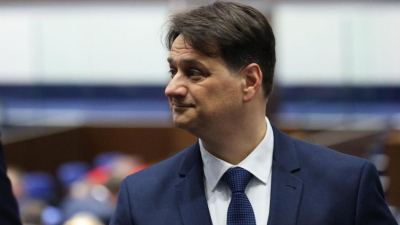 "Промяната" поиска оставката на министъра на културата