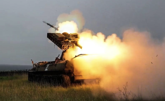 Руските сили удариха военни летища в Украйна