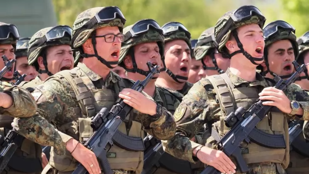 Парадът на 6 май ще е само с военни, без техника