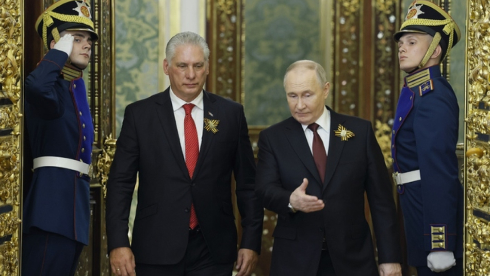 Кубинският президент пристигна в Санкт Петербург