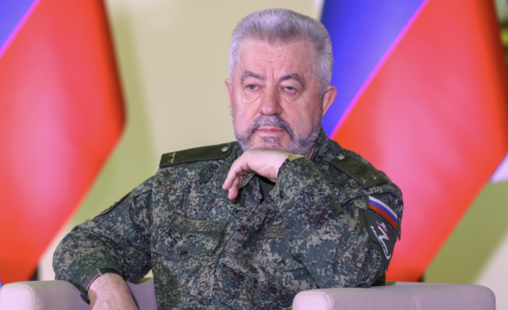 Водолацки: Много украинци ще празнуват 9 май при "закрити врати" заради страха в страната