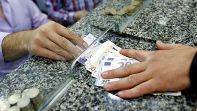 25% от депозитите на българите вече са в евро