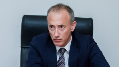Министър Вълчев: С риск да разочаровам русофобите - няма да забраняваме изучаването на руски език, нито да изхвърляме Ломоносов, Менделеевата таблица, Пушкин и Чайковски