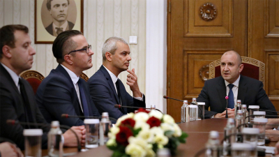 Радев към „Възраждане” през 2022 г.: Референдум за въвеждането на еврото е невъзможен