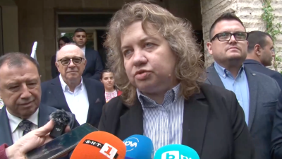 Киселова за референдума на Радев: Така, както беше представен въпросът, е спорен