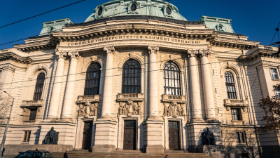 40 преподаватели от юридическите факултети се обявиха срещу референдума за еврото