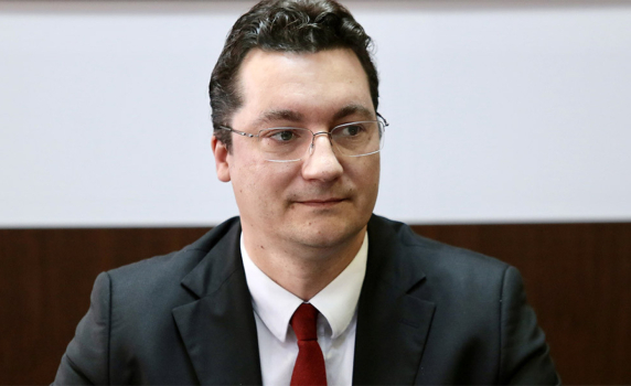 Президентът освободи Крум Зарков като негов секретар по правни въпроси
