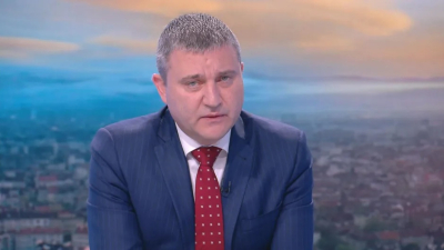 Горанов за референдума: Заядлив опит на Радев да смени курса на държавата