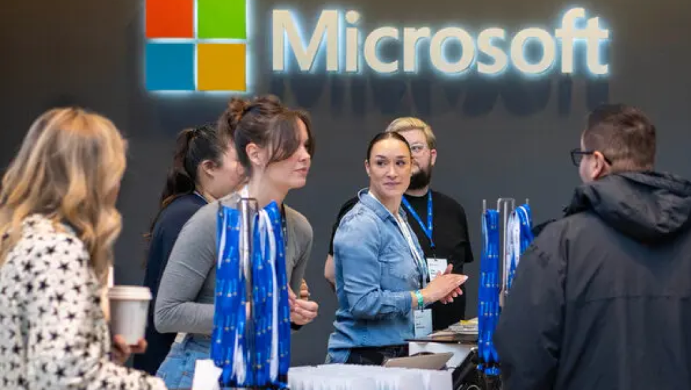 Microsoft съкращава около 7000 служители на управленски позиции с цел оптимизация