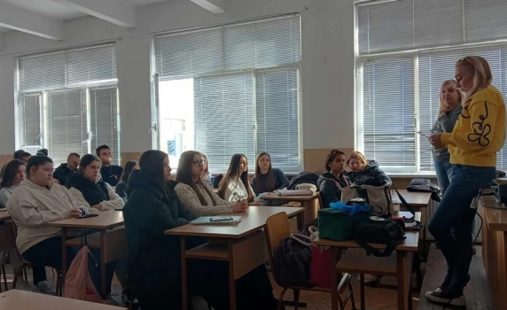 УНИЦЕФ: 2/3 от 15-годишните българчета са функционално неграмотни