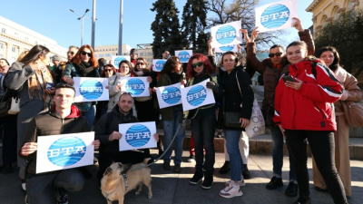 Работещи в БТА, БНР и БНТ протестират с искане за по-високи заплати