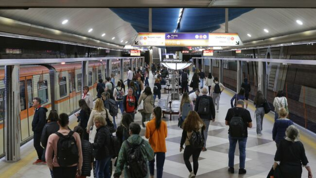 Метрото в София ще работи в петък