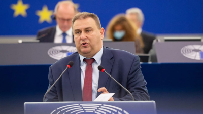 Емил Радев: Конвергентният доклад за България е положителен, обявявят го до дни