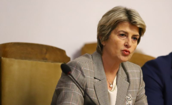 МОК: Само Весела Лечева представлява БОК. Костадинова да прояви здрав разум, за да не наложим санкции