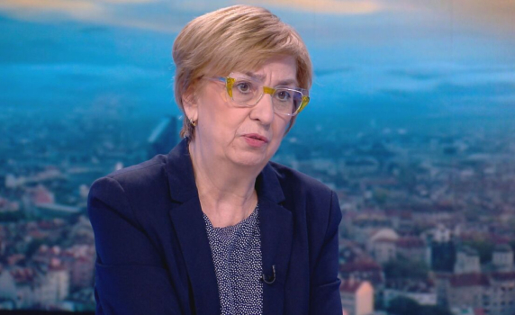 Екатерина Михайлова: Актът на Киселова относно референдума за еврото не подлежи на обжалване пред КС