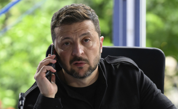 Зеленски готов за преговори, но без оттегляне от анексираната от Русия украинска територия