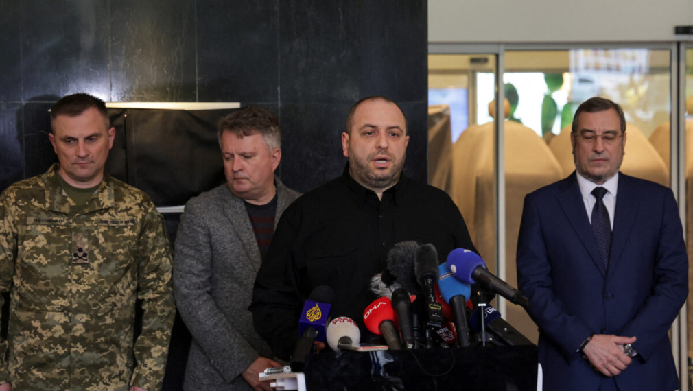 Преводач на украинската делегация избяга в България по време на преговорите с Русия в Турция