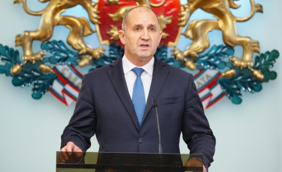 "Тренд": 59% подкрепят инициативата на Радев за референдум. 38% са против въвеждането на еврото
