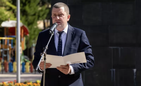 При пълни язовири Перник е трети ден без вода