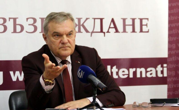 Румен Петков: Провалът на институциите в комуникацията за еврото засилва общественото недоверие