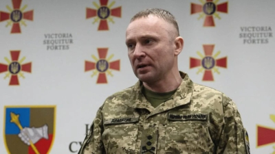 Командирът на Сухопътни войски на Украйна подаде оставка след руски ракетен удар и 12 убити