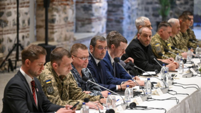 Киев ще настоява за репарации и непризнаване на освободените от Русия територии на преговорите в Истанбул