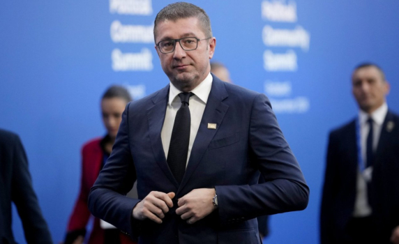 Мицкоски: Официална София е останала сляп заложник на живковизма