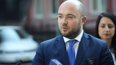 Министър Георгиев: 11 души от домовете в Ягода са в болница. Жена е с ампутирани ходило и пръсти