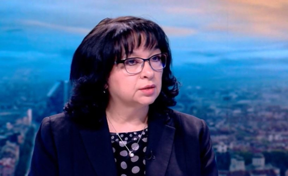 Петкова: Нека Радев намери клиент да купи газ при тези условия, и ще използваме договора с „Боташ"