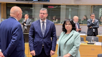 Финансовите министри на ЕС подкрепят влизането на България в еврозоната