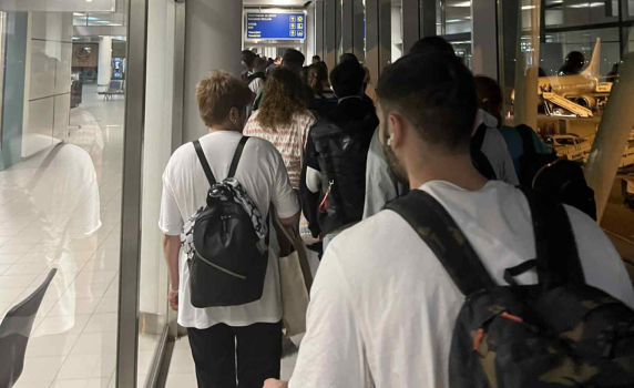300 пътници бяха блокирани за час в „ръкава“, свързващ самолета с терминала на летището в София