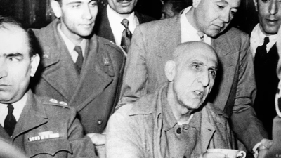 Как през 1953 г. ЦРУ свали демократично избрания ирански премиер Мосадък, защото се осмели да национализира петрола на страната си