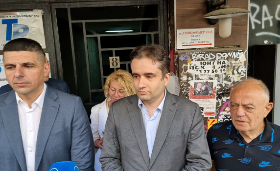ДБ хвърли вината за скандала с общинарите върху "Промяната", постави условия за кадровата им политика