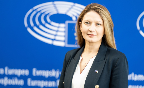 Цветелина Пенкова: Срокът за проектите по Националния план за възстановяване и устойчивост може да бъде удължен