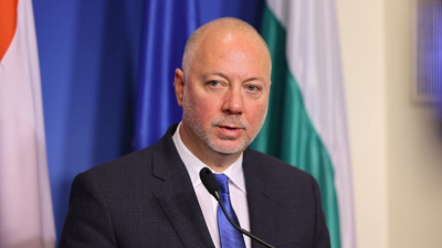 Росен Желязков: Не обменяйте панически левове в евро! БНБ ще обменя неограничено време