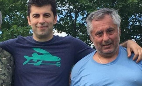 Бащата на Кирил Петков: Най-добре е ПП да изчезне