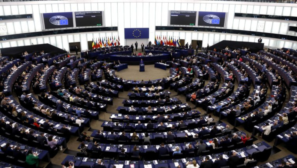 Европарламентът гласува заличаване на "македонски език и идентичност" в доклада за РСМ