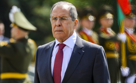 Сергей Лавров: Лидерите на ЕС забраняват на Киев да преговаря с Русия