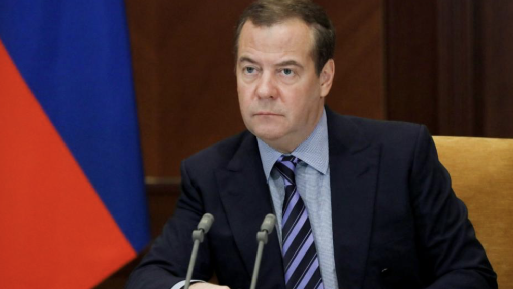 Медведев: На Украйна е нужна „депаразитизация“