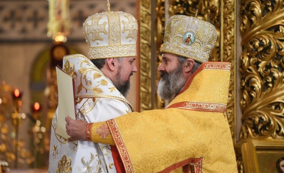 Черногорска медия: Зеленски гони Онуфрий, но пази хора от ПЦУ с руски паспорти
