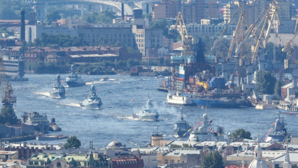 Русия отмени големия си военноморски парад от съображения за сигурност