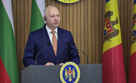 Желязков: Около 240 са пожарите в страната, 95% от тях заради човешка небрежност