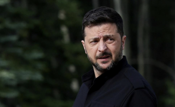 „Файненшъл таймс“: Зеленски падна от демократичния пиедестал