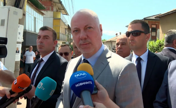 Желязков: Тази година организацията за борба с пожарите е по-добра. Очаквам анализ за придобиването на "Спартан"-и