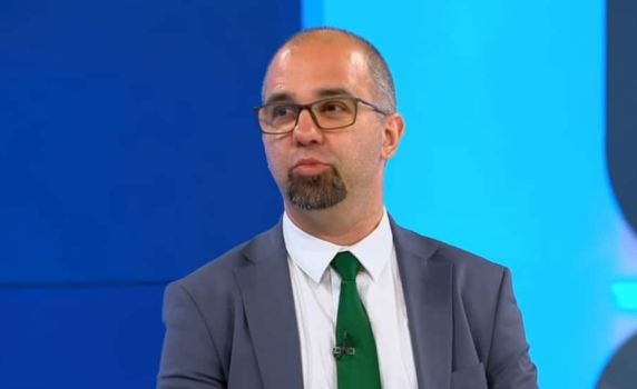 Първан Симеонов: Балотажът на президентските избори може да е между кандидатите на ГЕРБ и на Пеевски