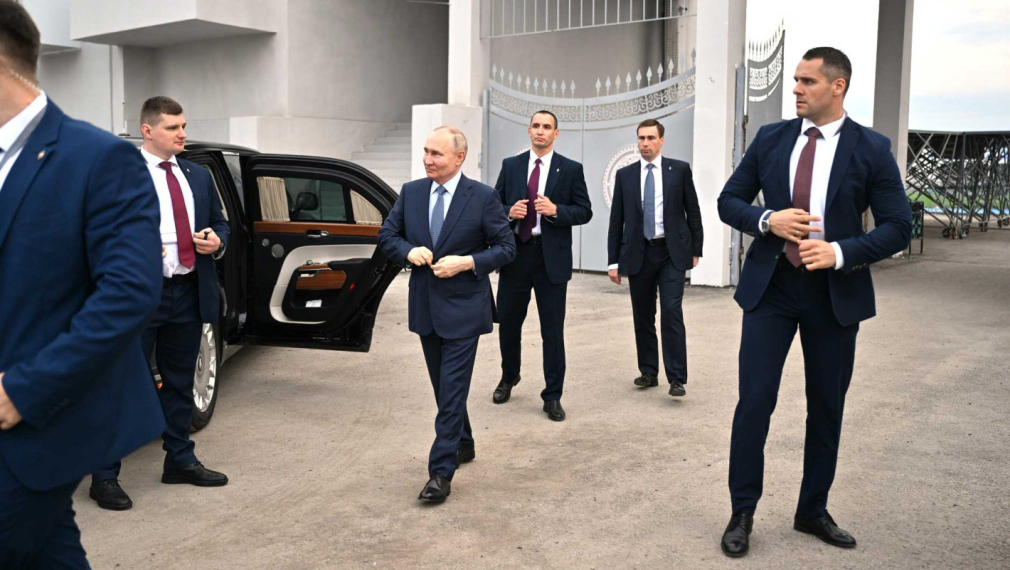 Агенти на "Сикрет сървис" ще охраняват Путин в Аляска