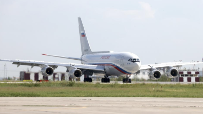 Специален полет на Ил-96 пристигна в Аляска