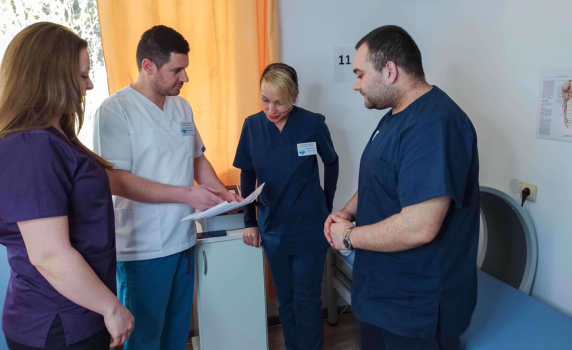 И с 5000 лв. заплата болници не намират специализанти