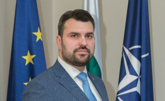 Георг Георгиев поздрави Украйна за празника от името на българския народ 